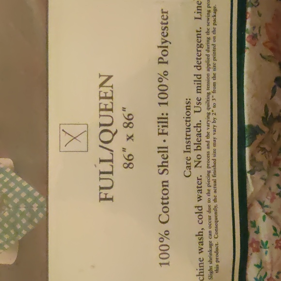 Vintage Puff Quilt - Cream , Peach and Green - Picture 3 of 6